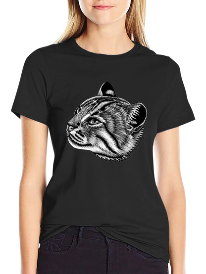 Cat Portrait Graphic T-Shirt