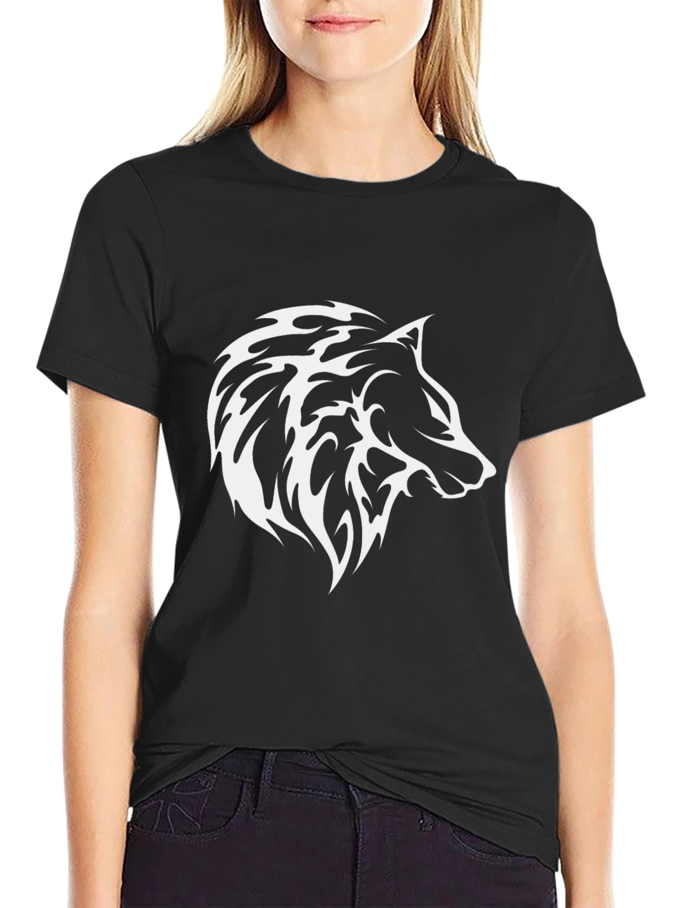 Black Wolf Graphic Tee - Modern Animal Print Shirt