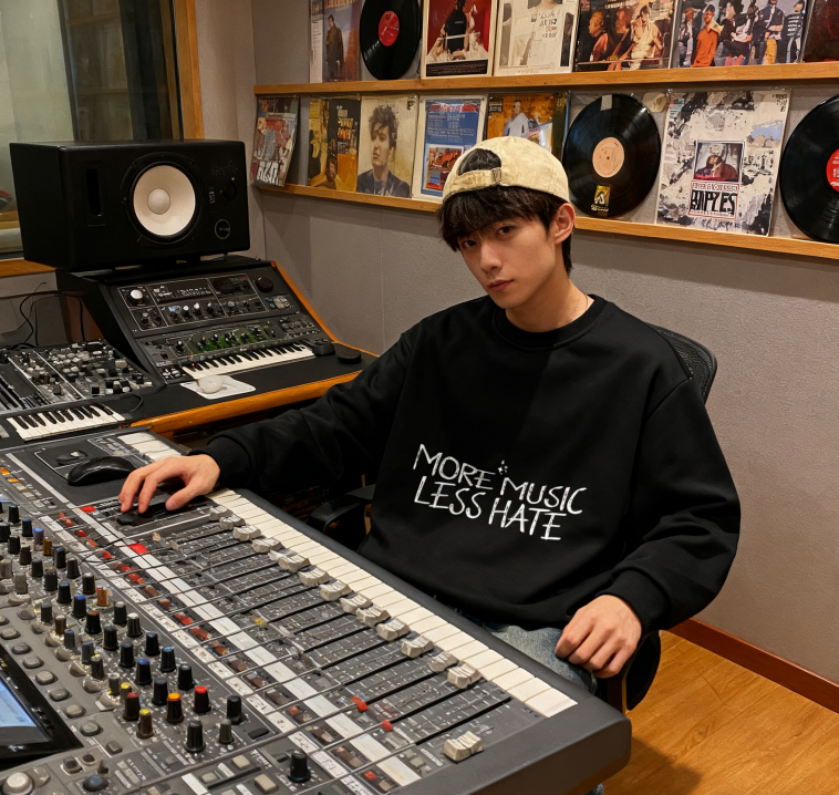 Music-Loving "More Music Less Hate" Graphic Sweatshirt