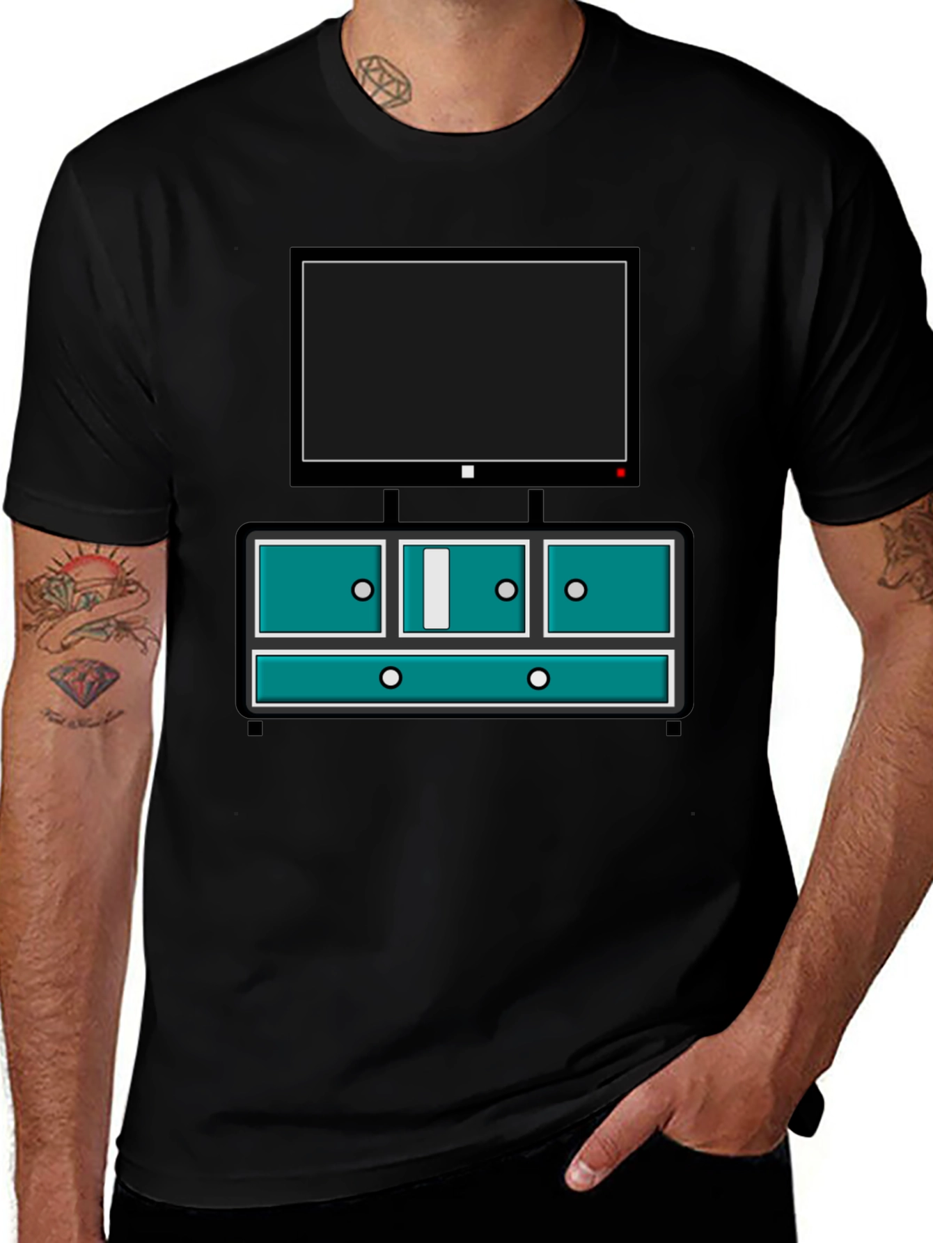 Retro TV Console Graphic Tee - Black Casual Style