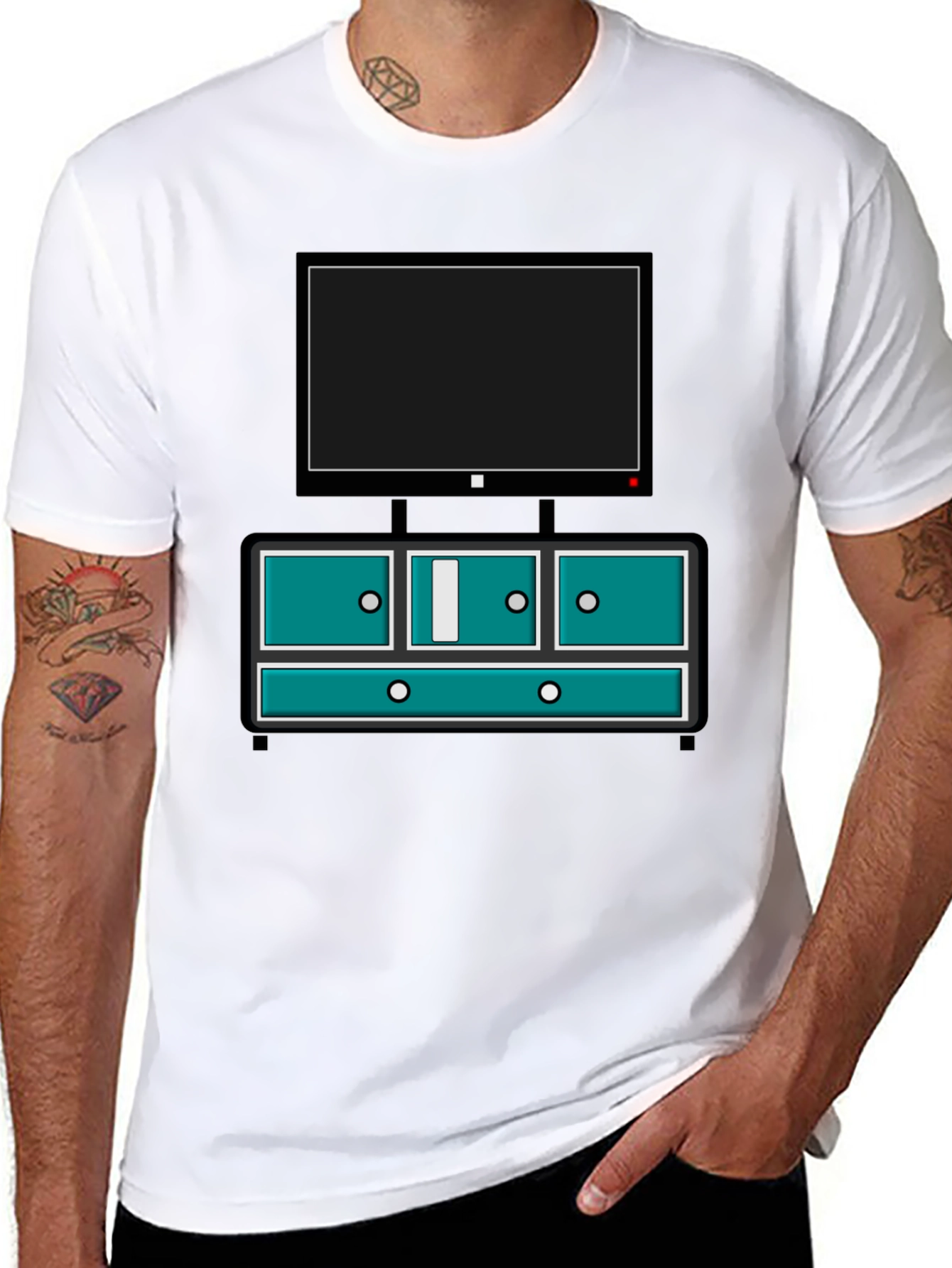Retro TV Console Graphic Tee - Black Casual Style