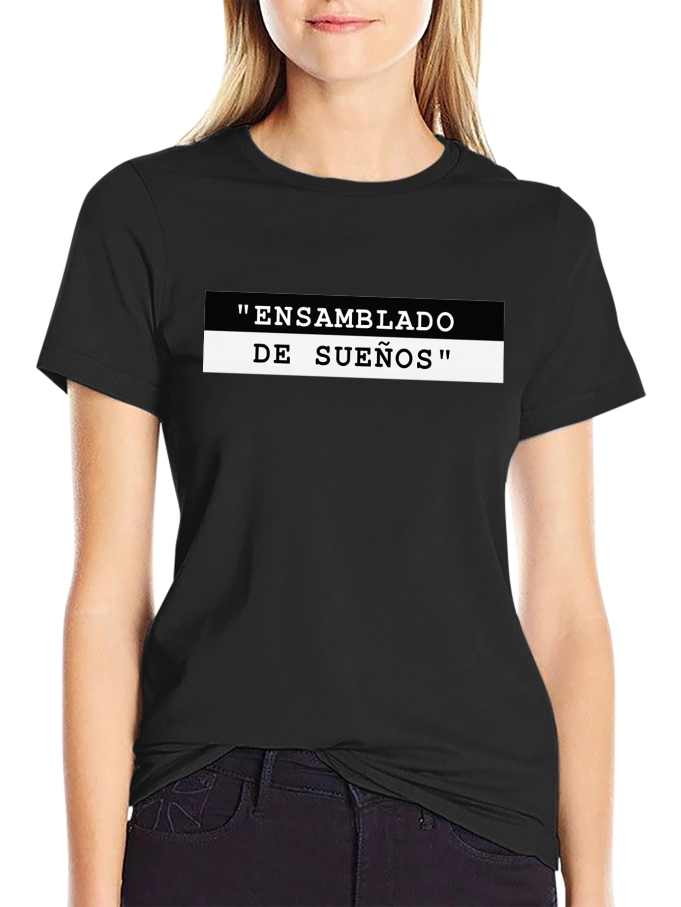 Ensambrado De Sueños Graphic Tee