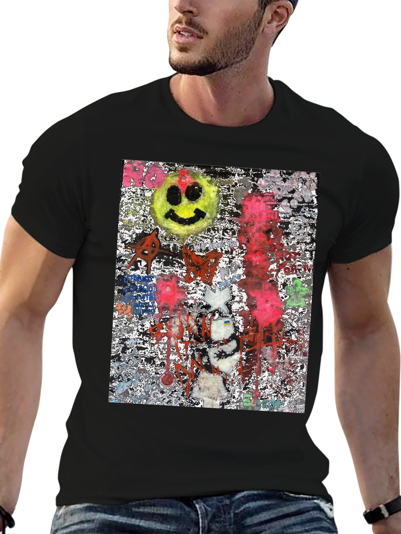 Edgy Graphic Print Crew Neck T-Shirt