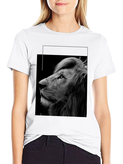 Black Lion Graphic Tee - Unisex Style