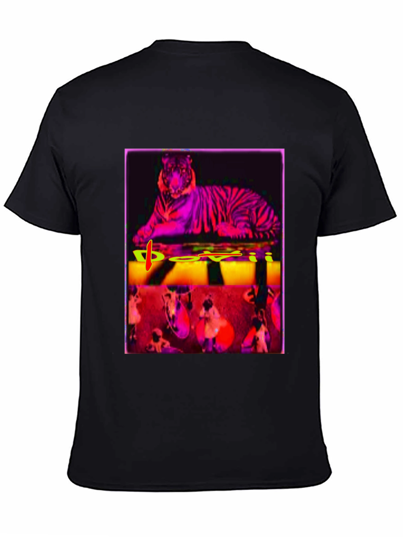 Tiger Graphic Tee - Bold Artistic Design