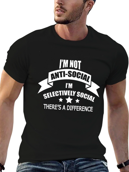 Im Selectively Social Graphic Tee