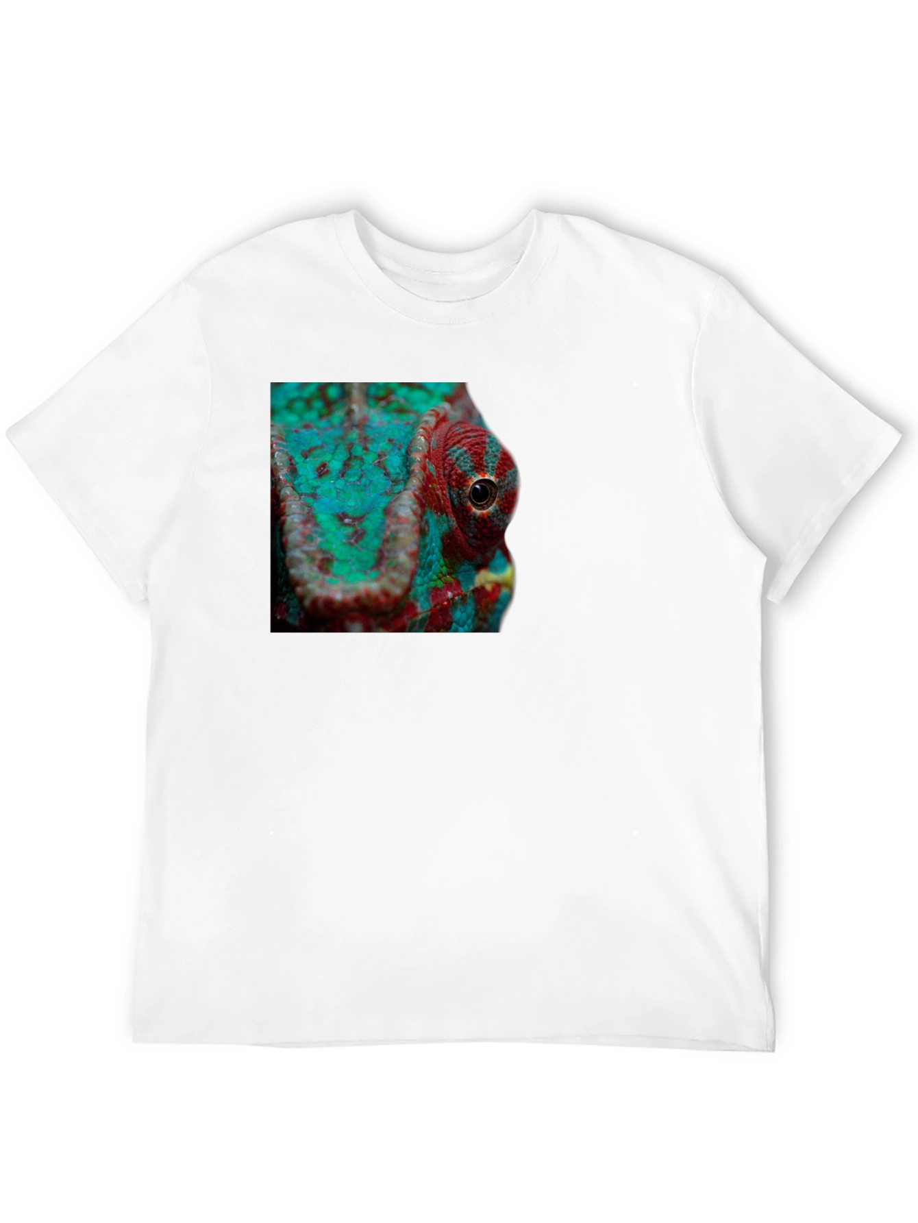 Chameleon Close-Up Graphic T-Shirt