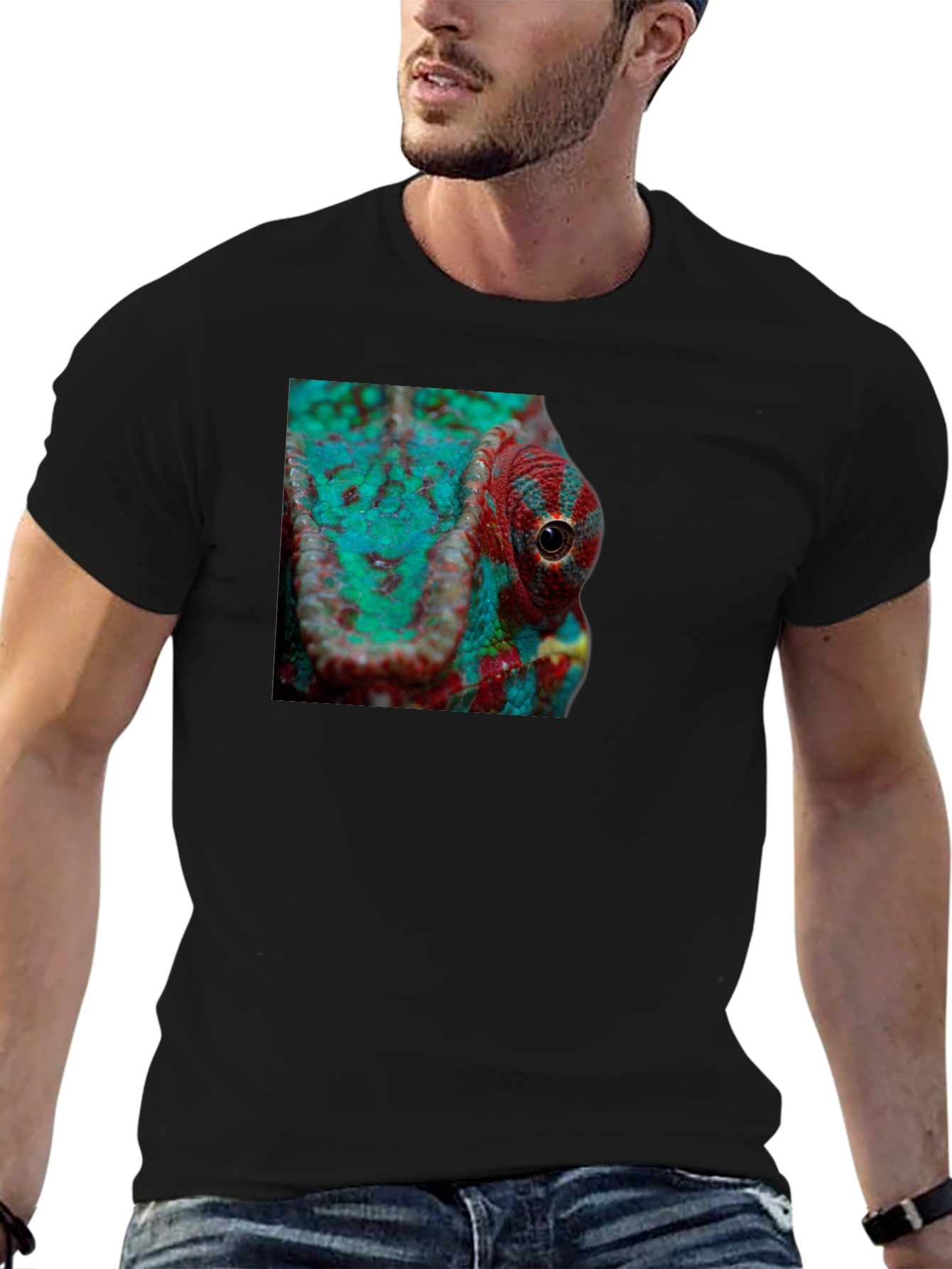 Chameleon Close-Up Graphic T-Shirt