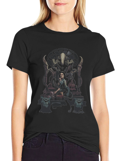 Alien Queen Graphic T-Shirt