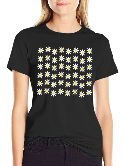 Daisy Flower Pattern Black T-Shirt
